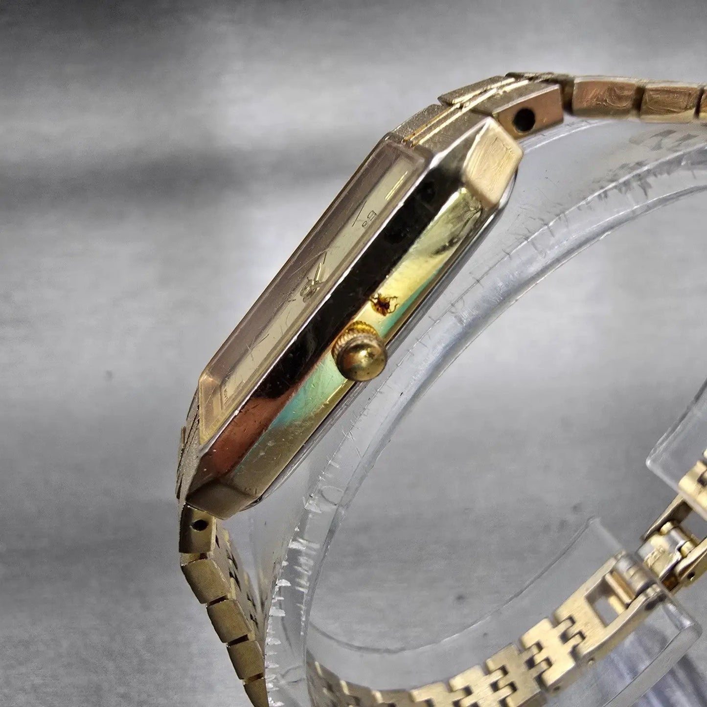 Citizen CQ Watch Women 12mm Champagne Dial Gold Tone 5421-S10523 New Battery VTG2