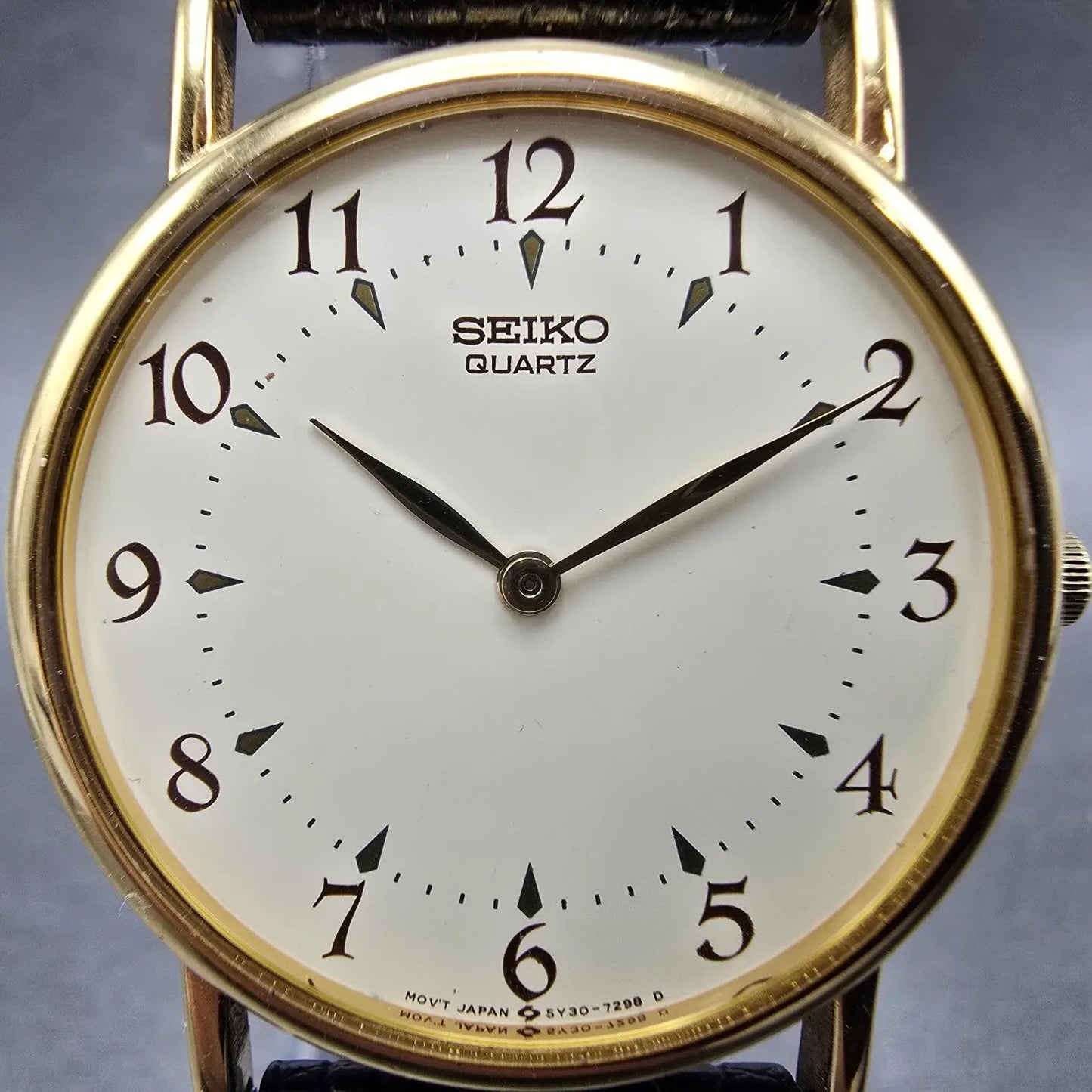 Seiko Watch Men 32mm Cream Dial Gold Tone Round 5Y30-7009 PARTS Vintage2