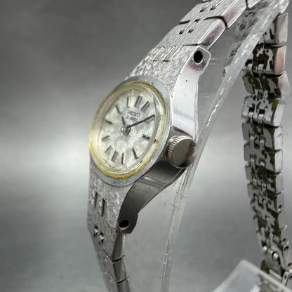 Seiko Watch Women 17mm Silver Dial Silver Tone Oval 1400-7389 New Battery VTG G52