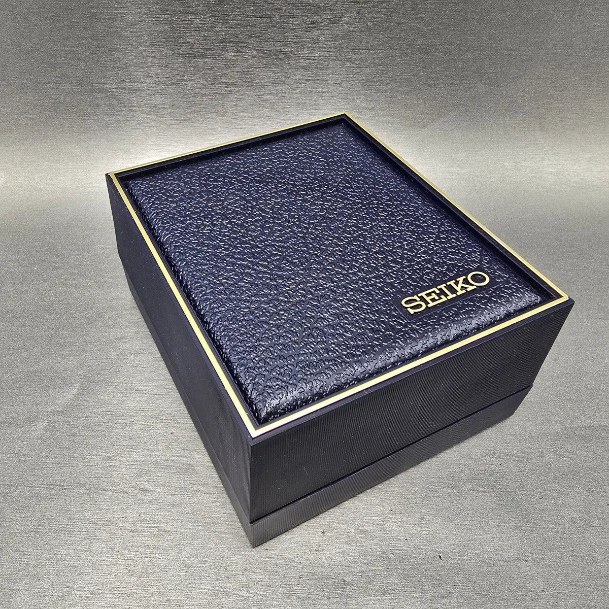 Seiko Tank Watch Men 25mm Black Dial Gold Rectangle 5Y30-5069 New Battery JP213