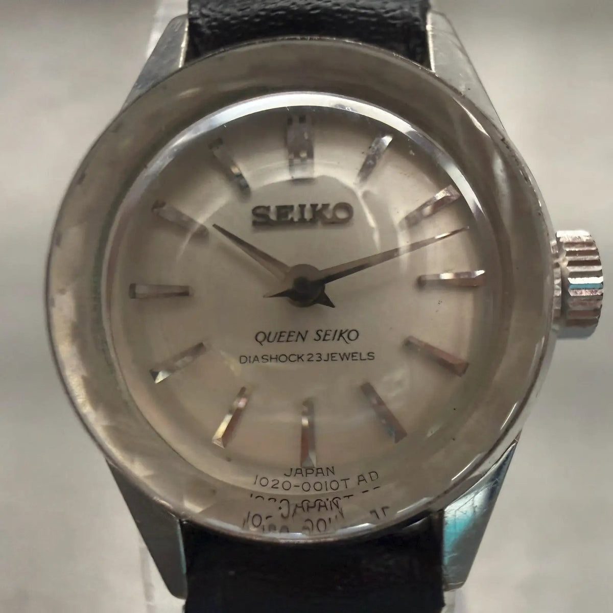 Seiko Queen Watch Women 19mm Silver Dial Silver Tone Round 1020-0010 VTG Works1