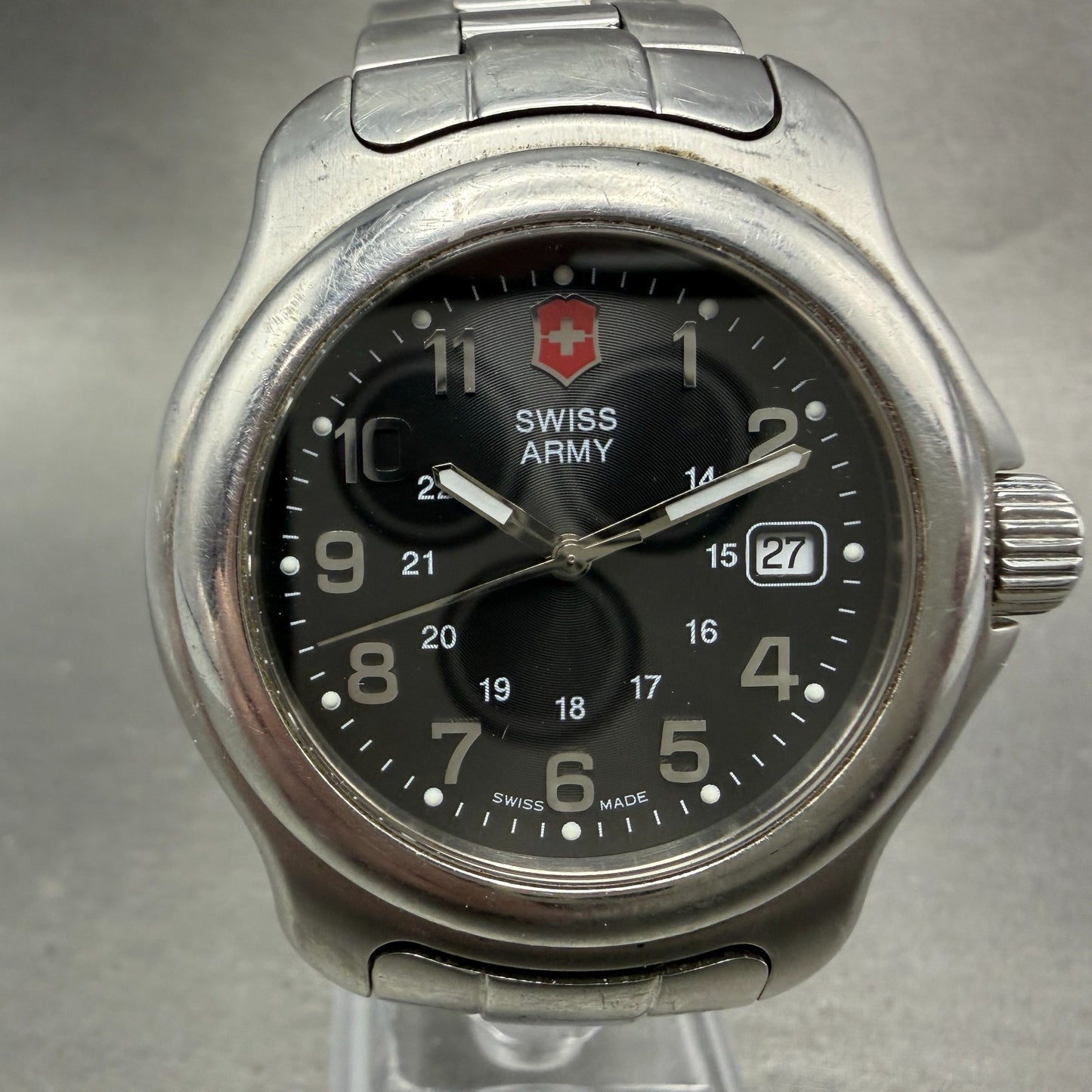 Victorinox Swiss Army Watch Men 40mm Black Dial Silver  Date Round New Battery0
