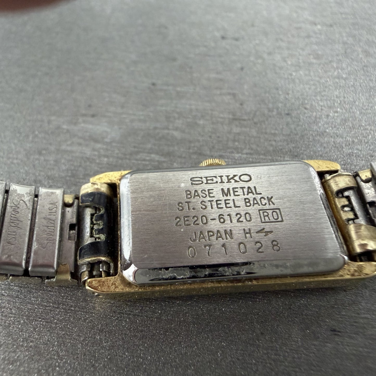 Seiko Tank Watch Women 13mm Black Dial Gold & Black Tone 2E20-5120 New Battery8