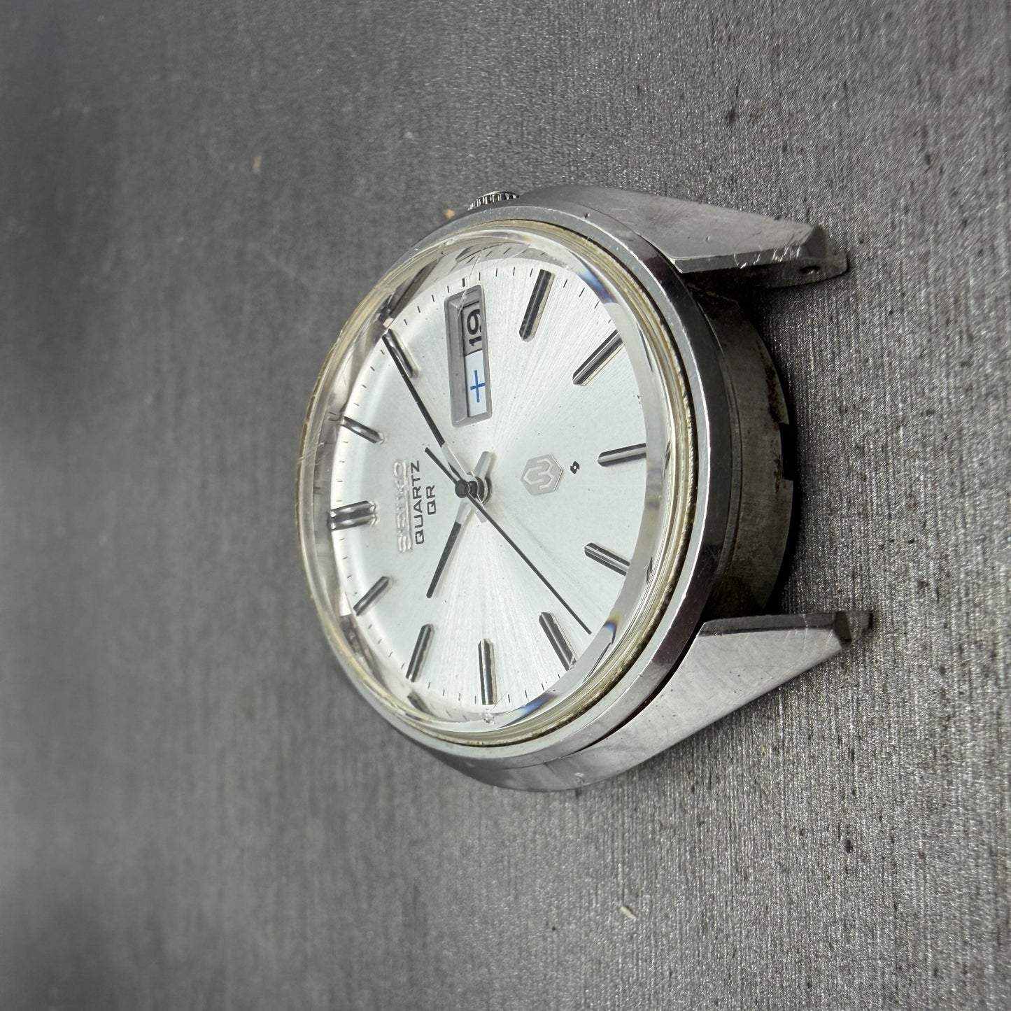 Seiko QR Watch Men 37mm Silver Dial Silver Tone Daydate Round 3863-7001 PARTS FG3