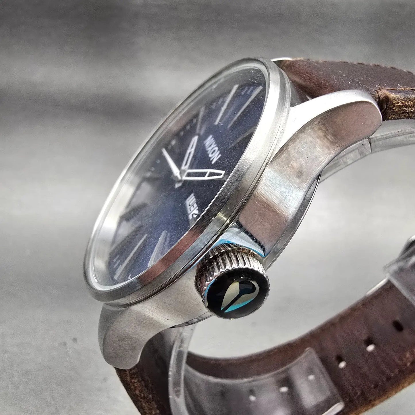 Nixon The Sentry Watch Men 42mm Blue Dial Silver Tone Daydate Round New Battery2