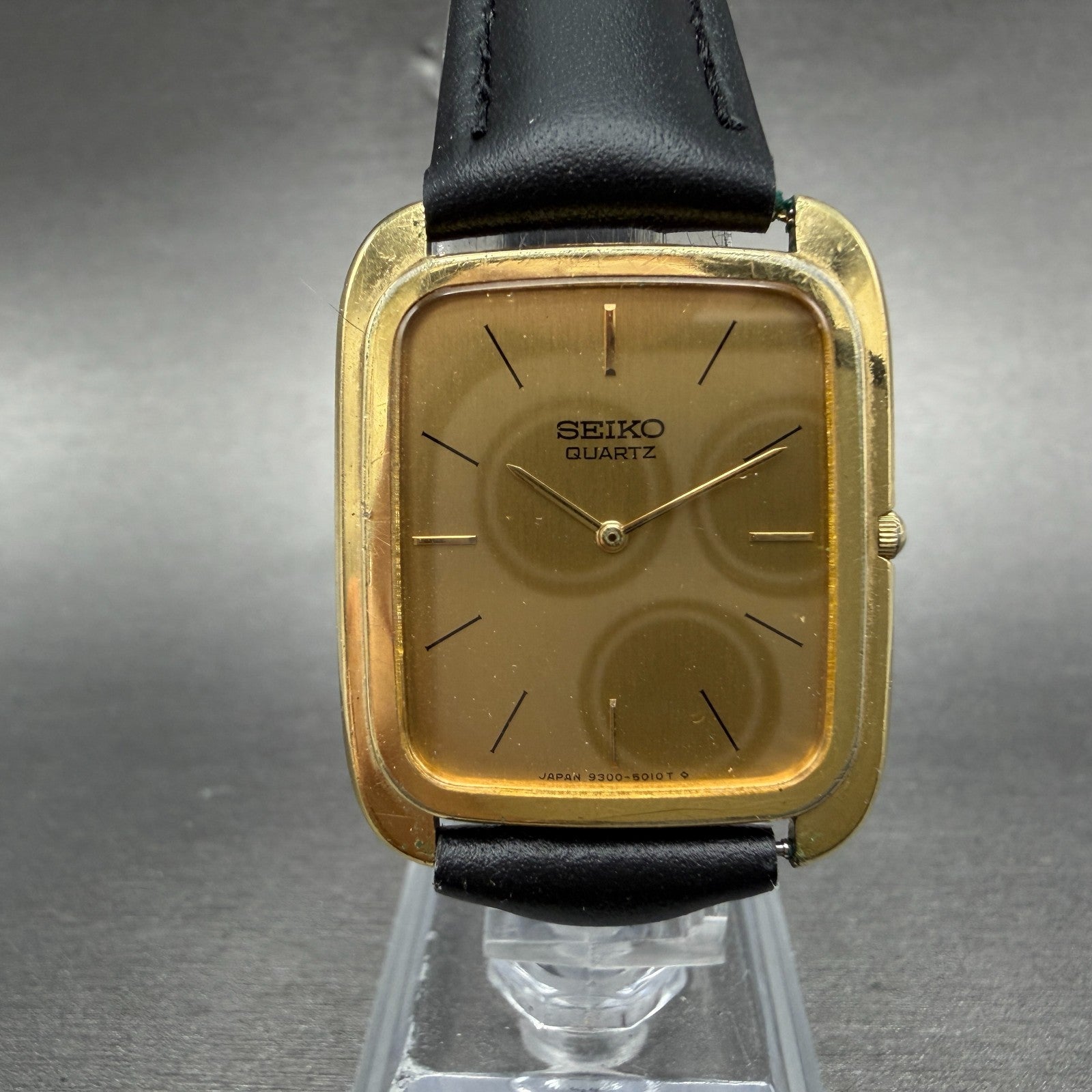 Seiko Tank Watch Men 27mm Champagne Dial Gold Tone Vinatge 9300-5009 New Battery0