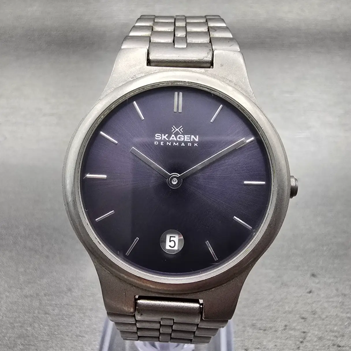 Skagen Watch Men 34mm Blue Dial Titanium Date Round 105LTXN New Battery0