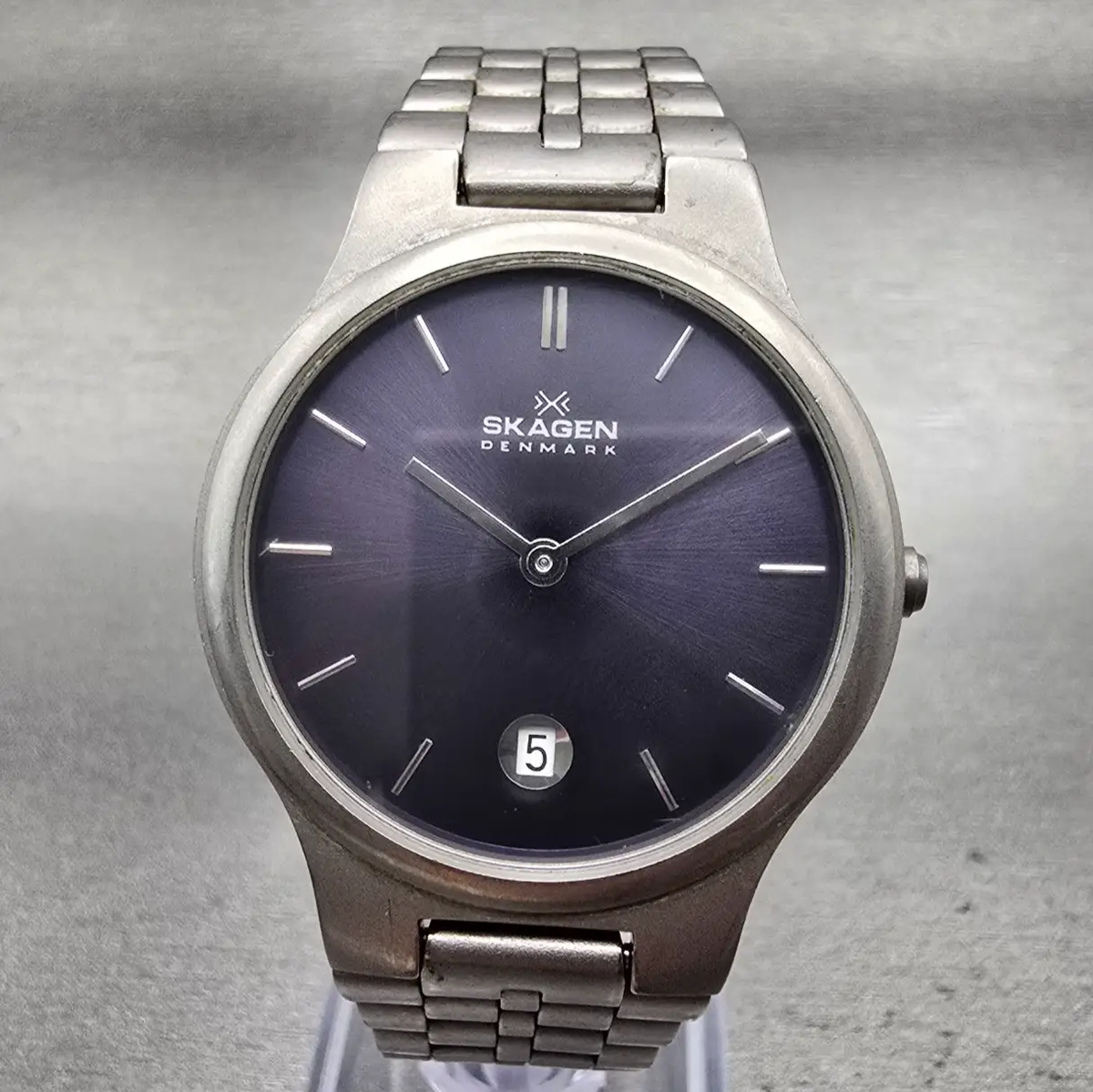 Skagen Watch Men 34mm Blue Dial Titanium Date Round 105LTXN New Battery0