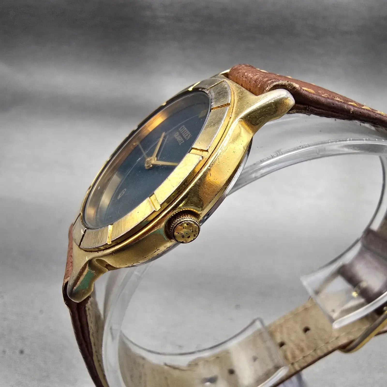 Citizen CQ Watch Men 33mm Blue Dial Gold Tone Round 6031-075609 New Battery VTG2