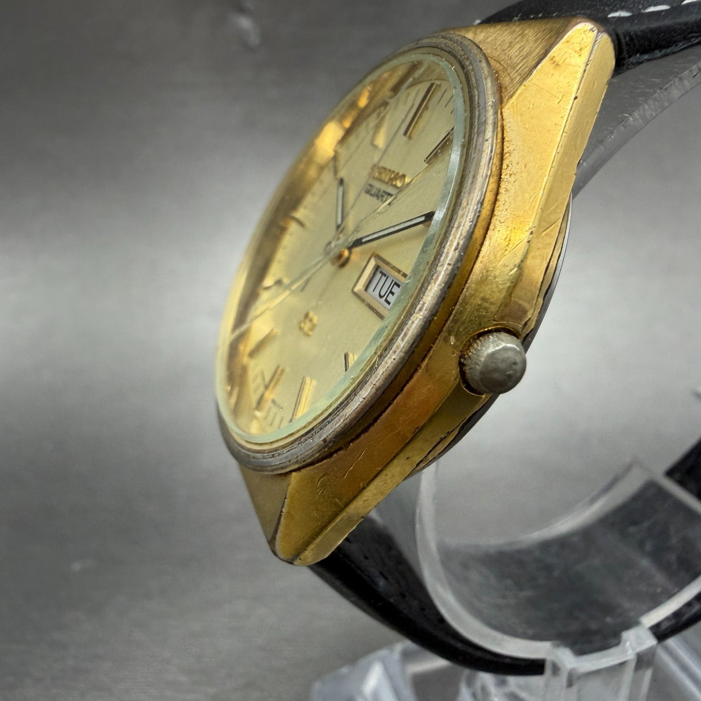Seiko SQ Watch Men 34mm Champagne Dial Gold Tone Daydate 8223-8009 New Battery J2