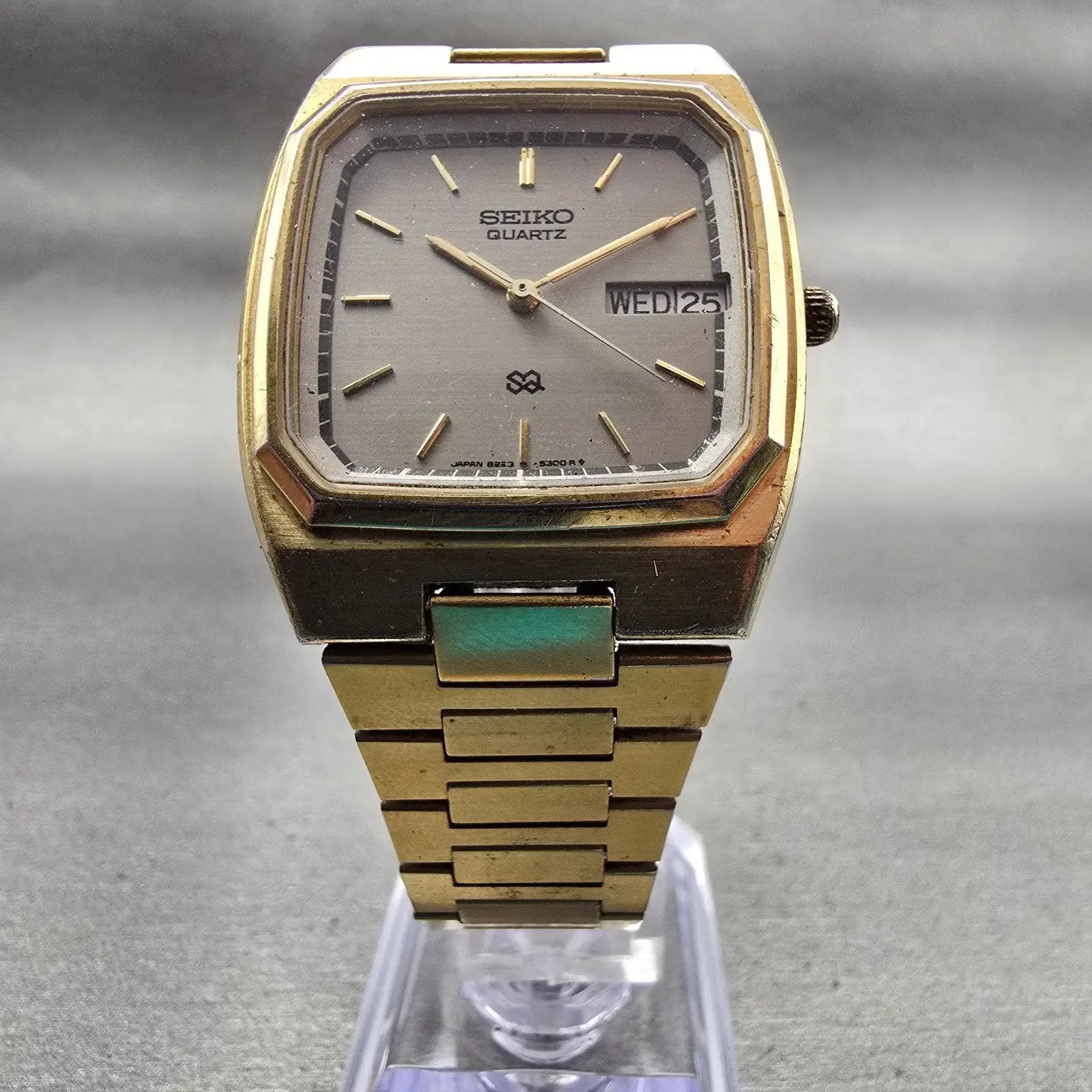 Seiko SQ Watch Men 32mm Silver Dial Gold Tone Daydate 8223-5249 New Battery VTG5
