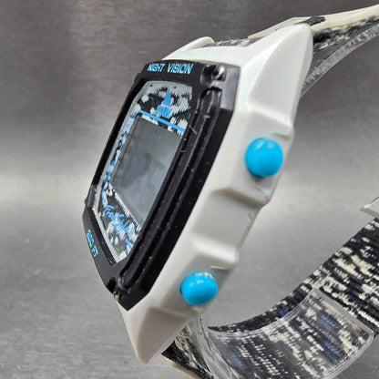 Freestyle Shark Watch Men 38mm Black White Blue Alarm Chronograph New Battery2