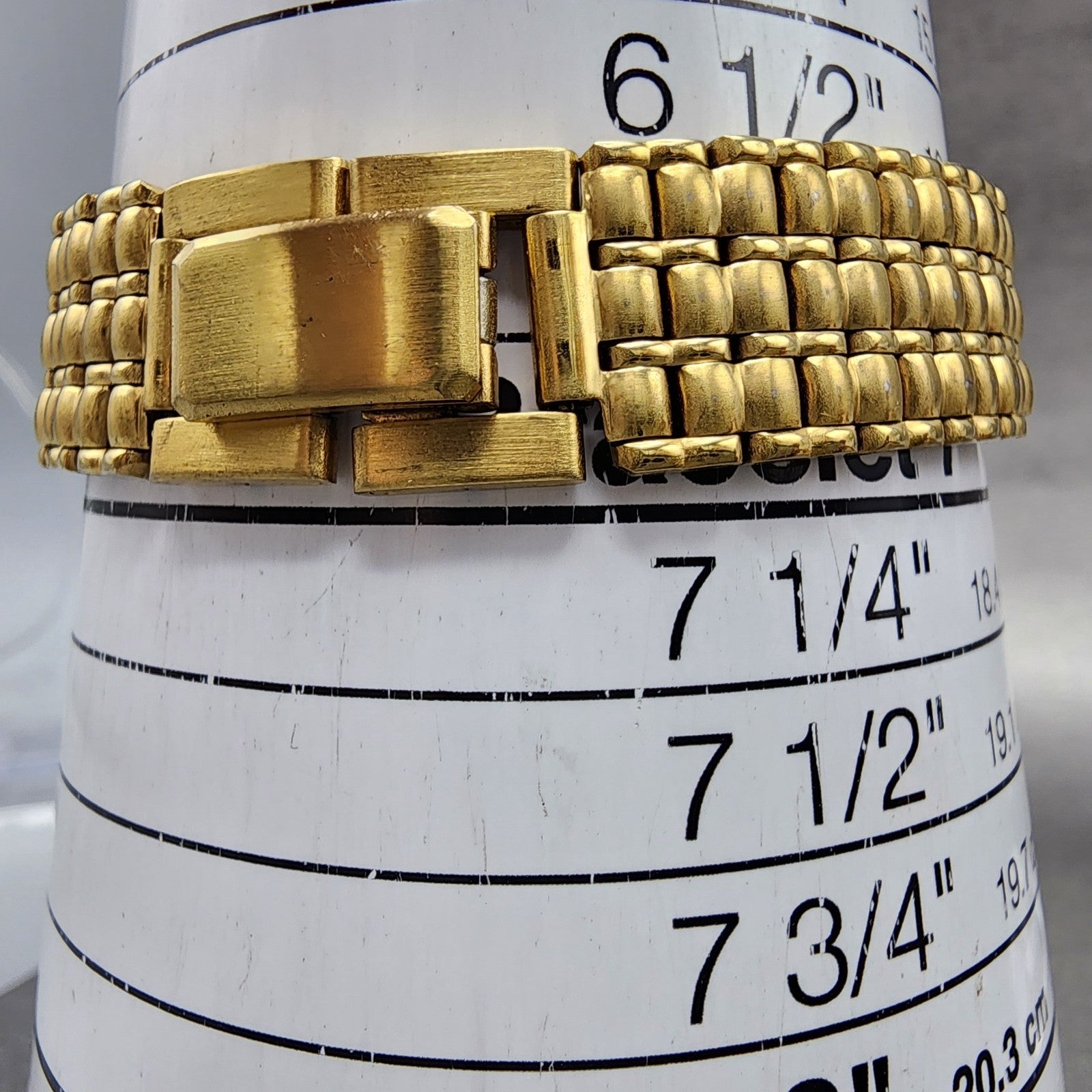 Citizen CQ Watch Women 15mm Champagne Dial Gold Tone Rectangle 2250S07092 Runs10