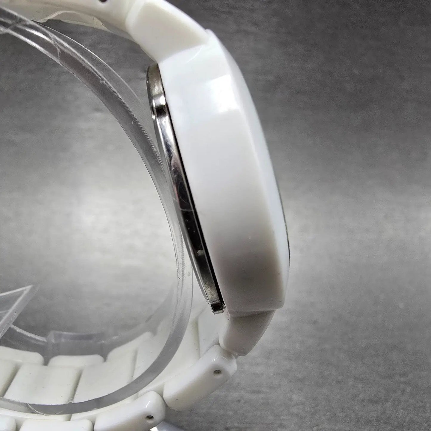 Armani Exchange Watch Women 34mm White Dial White Tone Round AX4055 New Battery3