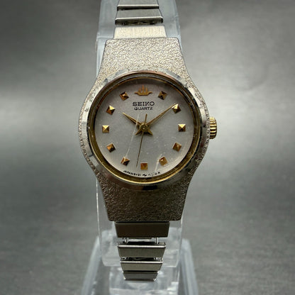 Seiko Watch Women 20mm Silver Dial Silver Tone Round 8Y21-0010  New Battery HJ70