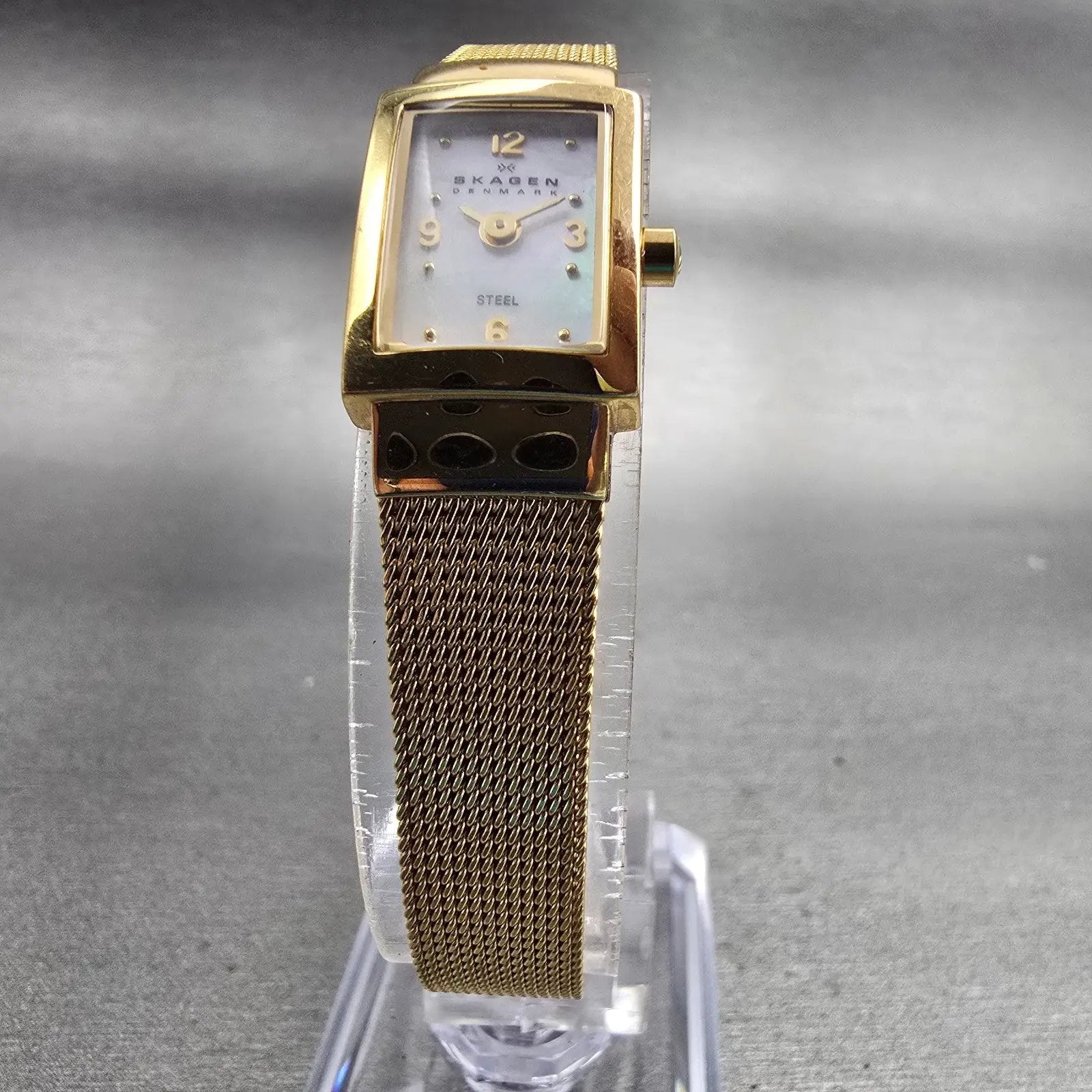 Skagen Tank Watch Women 14mm MOP Dial Gold Tone Rectangle 490SGG New Battery B5
