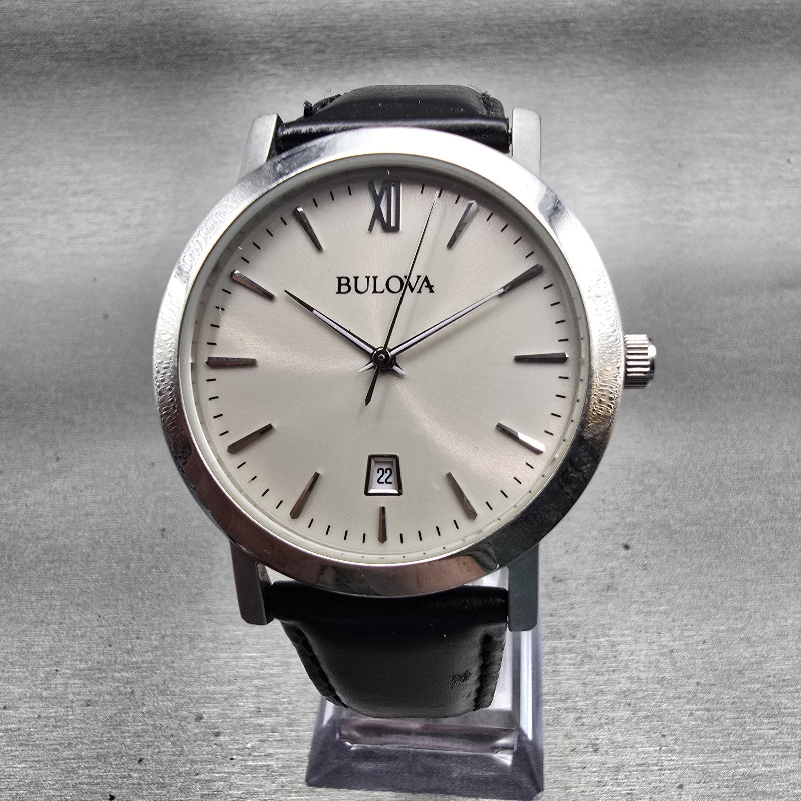 Bulova Watch Men 37mm Silver Dial Silver Tone Date Round 96B217 New Battery0