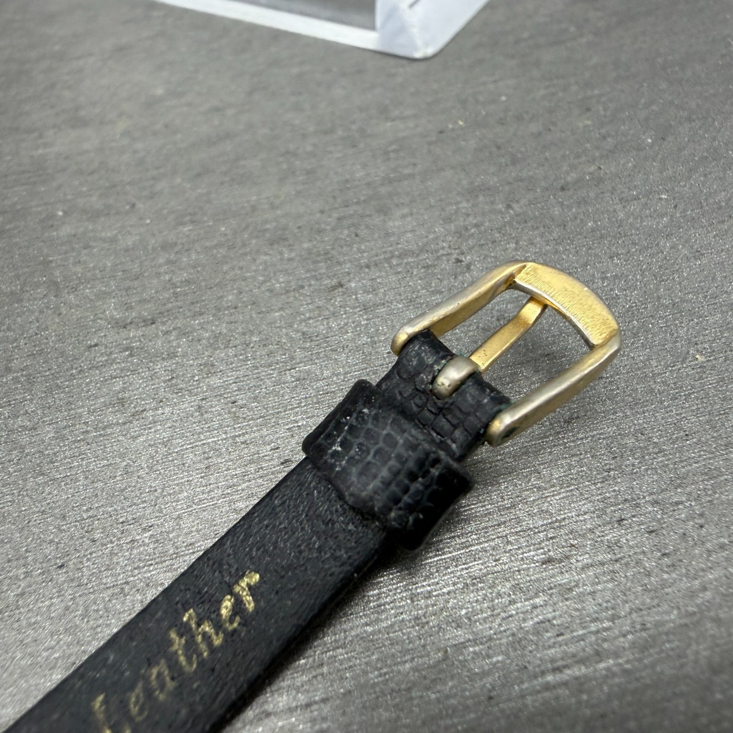 Gucci 2000L Watch Women 22mm Black Dial Gold Plated Round New Battery VTG LKASDT9