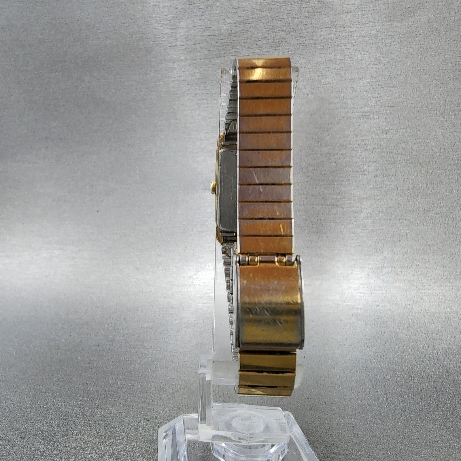 Seiko Tank Watch Women 17mm Champagne Dial Gold Tone Rectangle 2C20-5830 New Bat7