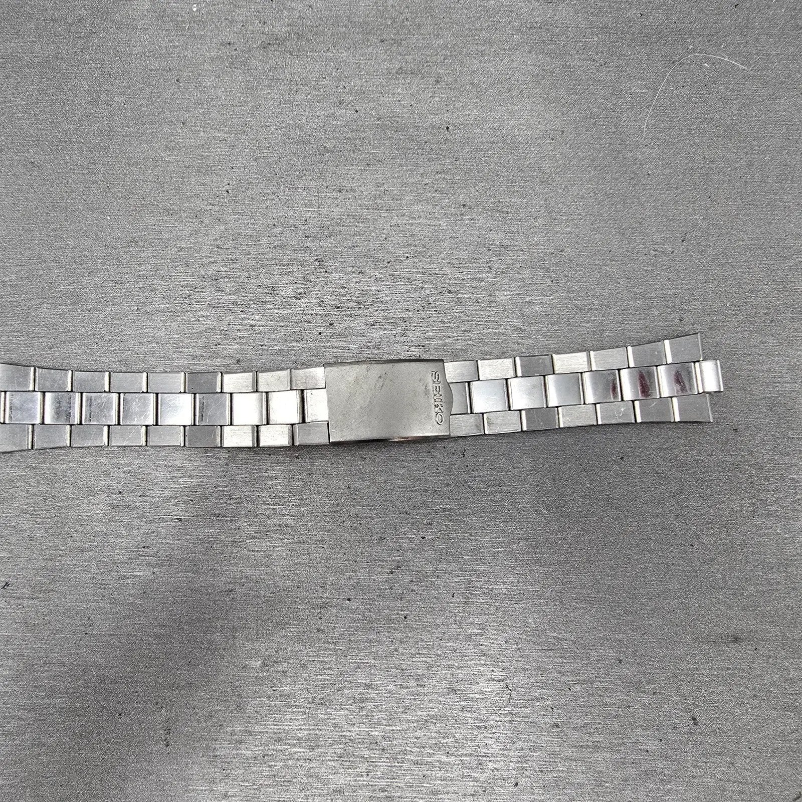 Seiko Bracelet 7mm Stainless Steel Silver Tone Tri Folding Clasp Vintage0