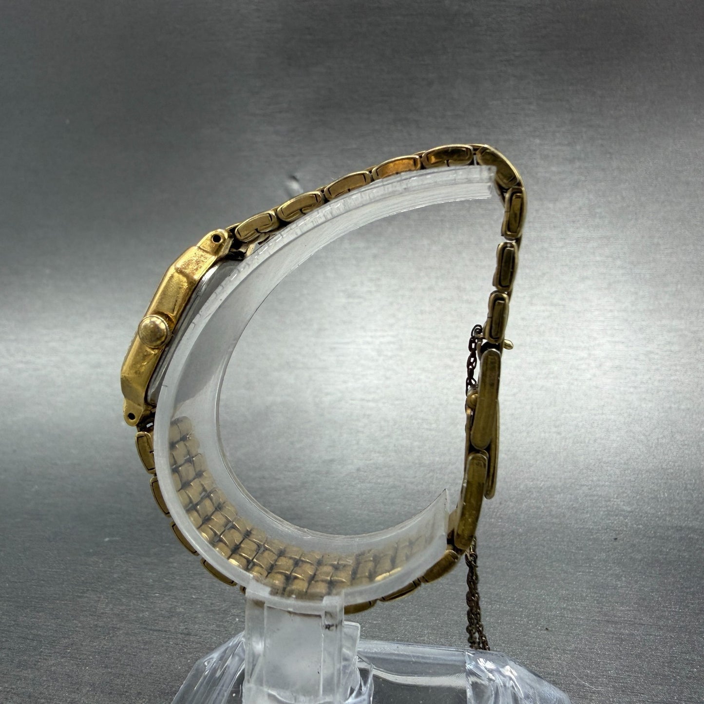 Seiko Watch Women 17mm Champagne Dial Gold Tone Octagon V400-5608 New Battery6