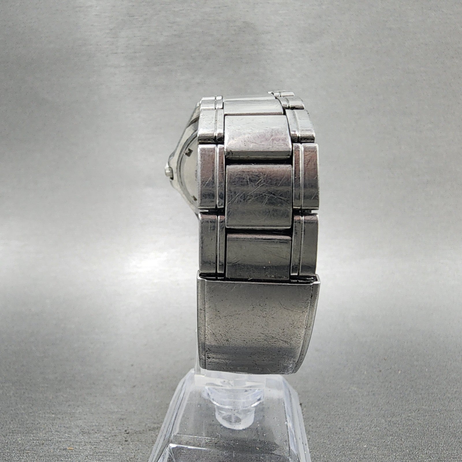 Seiko Alba Watch Men 39mm White Dial Silver Tone Date V7320S00 New Battery7