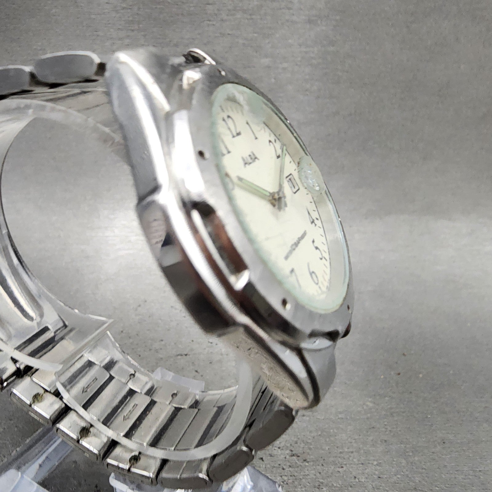 Seiko Alba Watch Men 39mm White Dial Silver Tone Date V7320S00 New Battery3