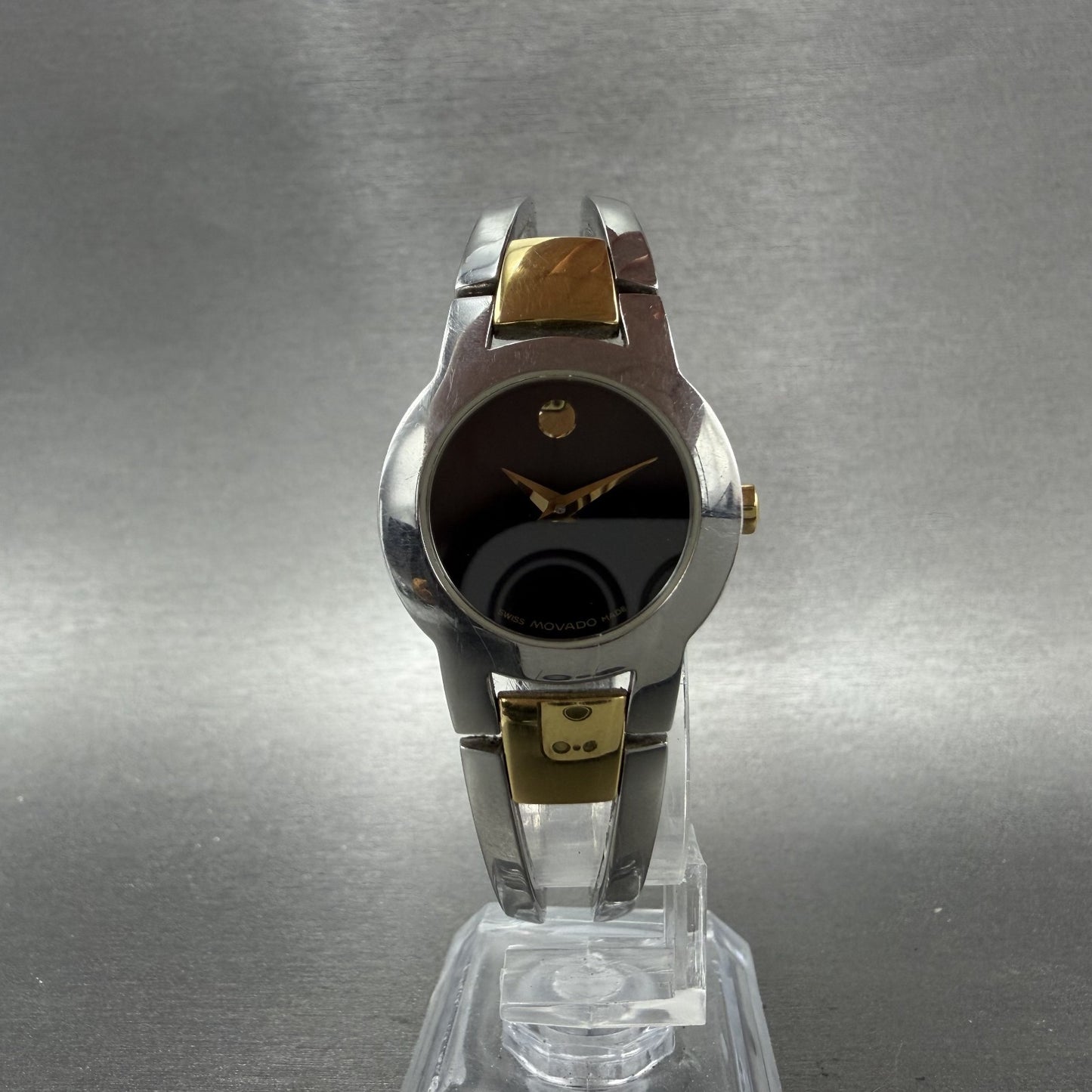 Movado Amorosa Watch Women 24mm Black Dial Two Tone Round 81 E4 1842 New Battery5
