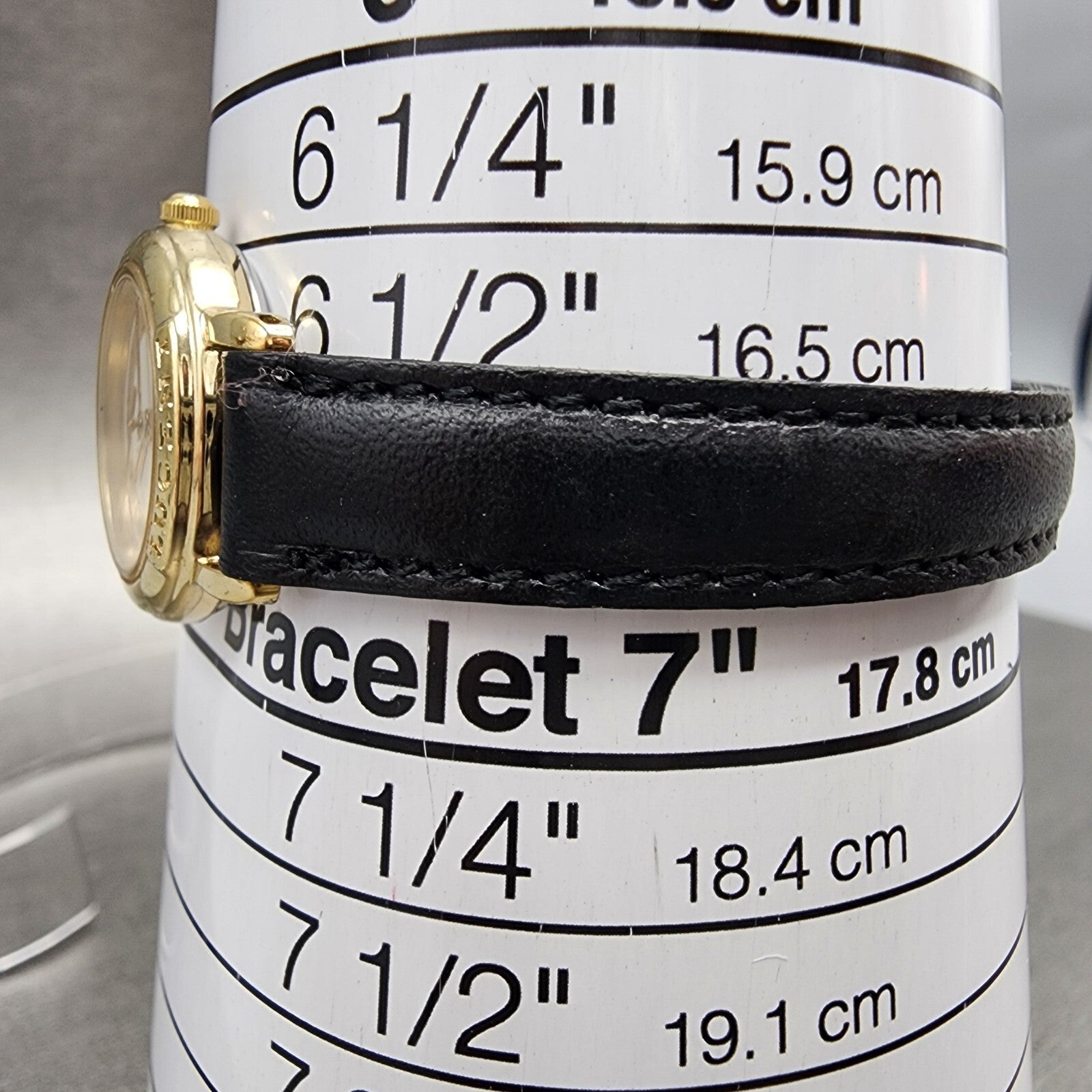 Seiko Lucent Watch Women 22mm White Dial Gold Tone 4n210360 New Battery10