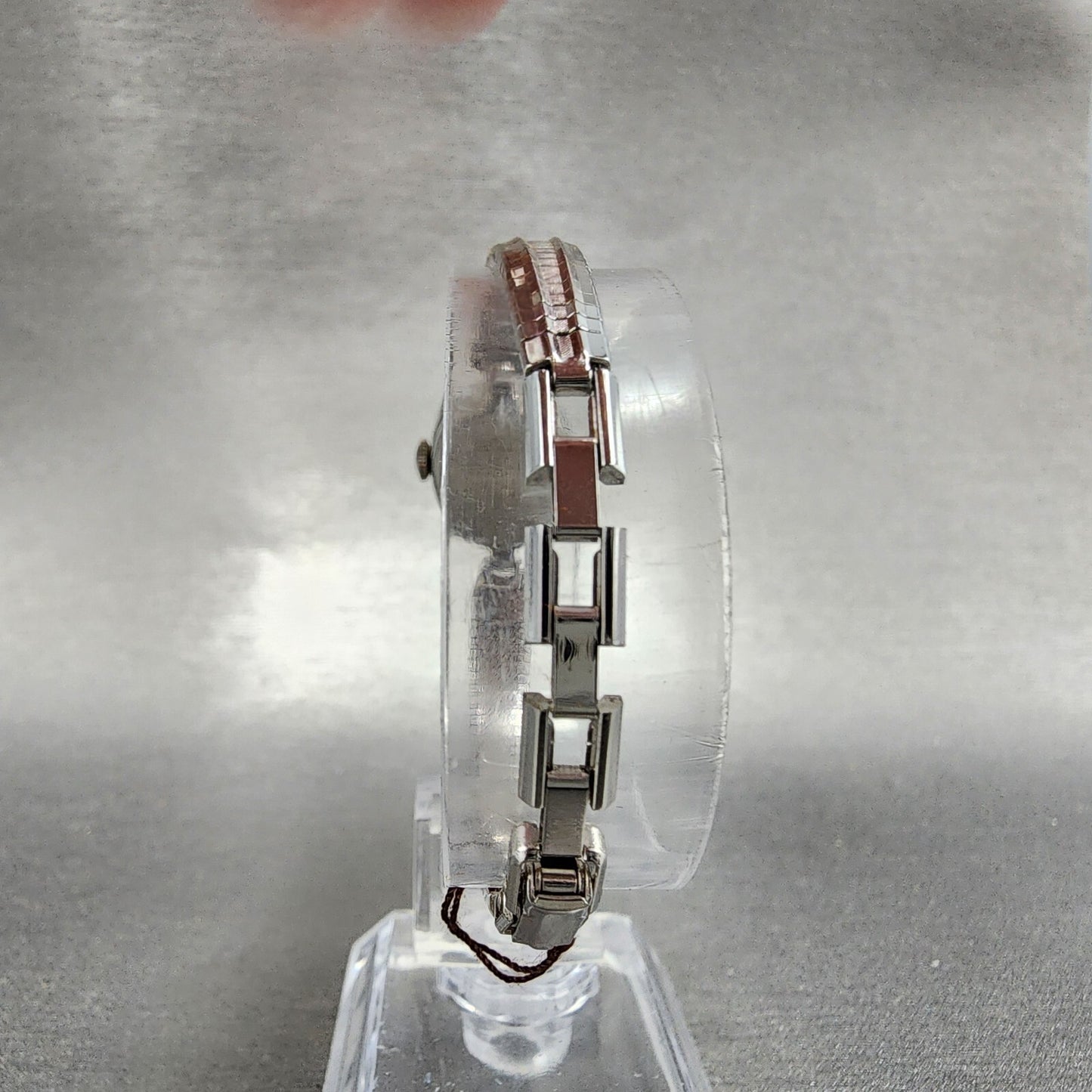 Wittnauer Geneve Watch Women 17mm Silver Dial Silver Tone NOS Oval Manual Wind8