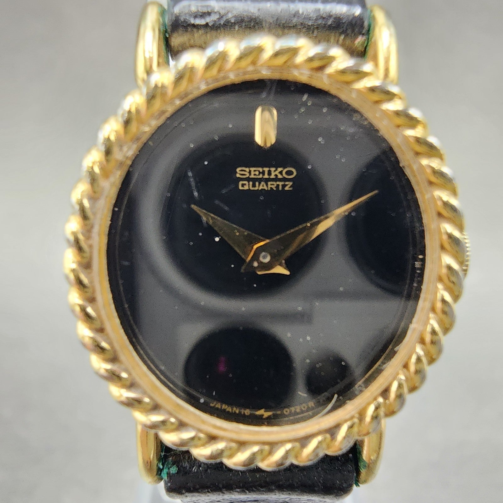 Seiko Watch Women 20mm Black Dial Gold Tone Oval 165199 New Battery1