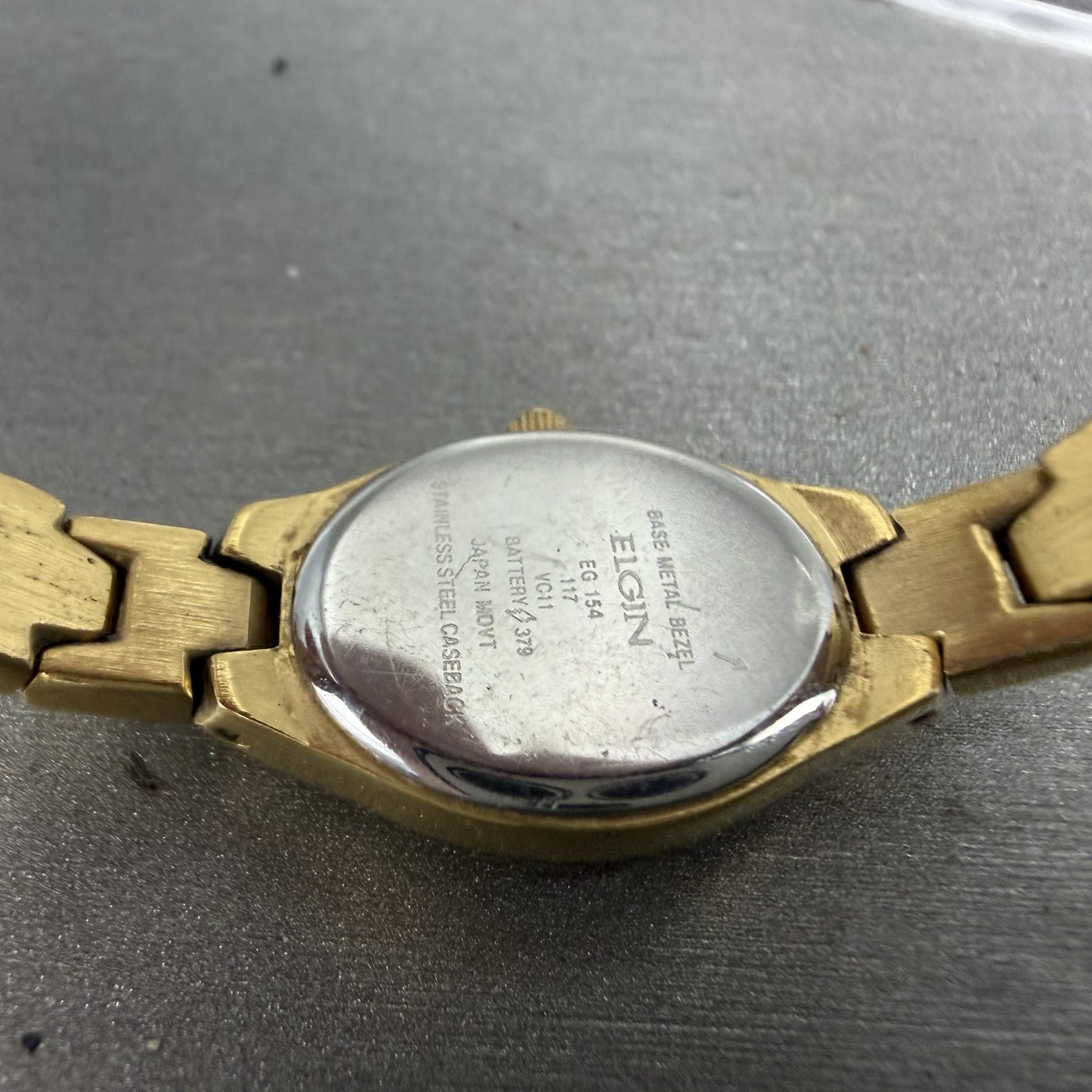 Elgin Watch Women 17mm MOP Dial Gold Tone Oval EG154 New Battery9