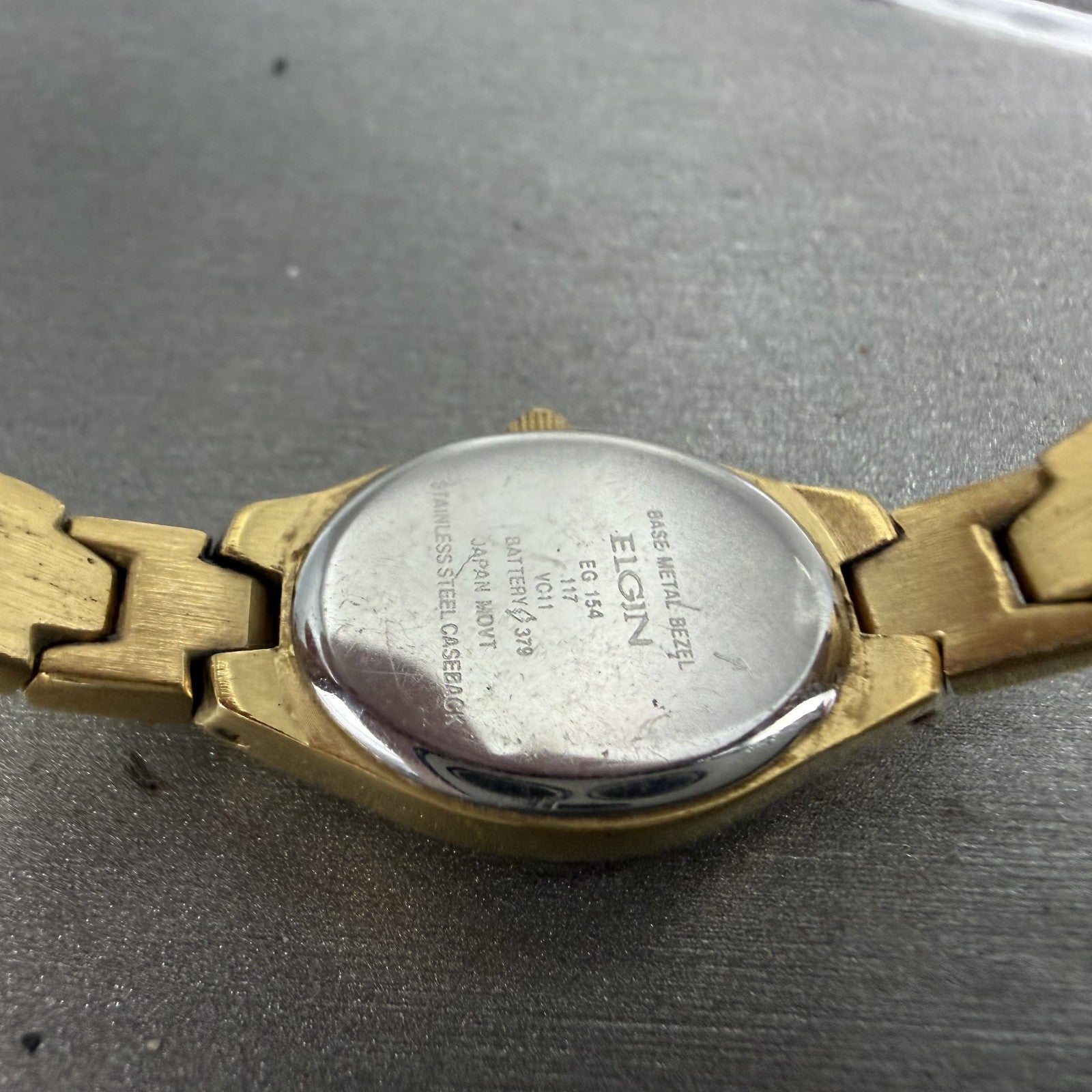 Elgin Watch Women 17mm MOP Dial Gold Tone Oval EG154 New Battery9
