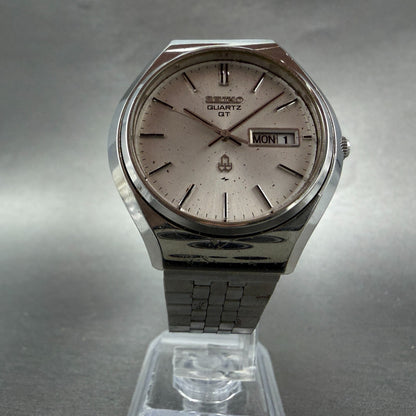 Seiko QT Watch Men 37mm Silver Dial Silver Tone Daydate Round 0823-8010 PARTS6
