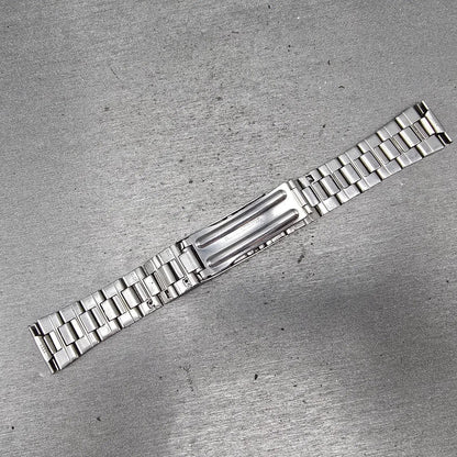 Seiko SQ Bracelet 19mm Stainless Steel Silver Tone Tri Folding Clasp VTG 111S5