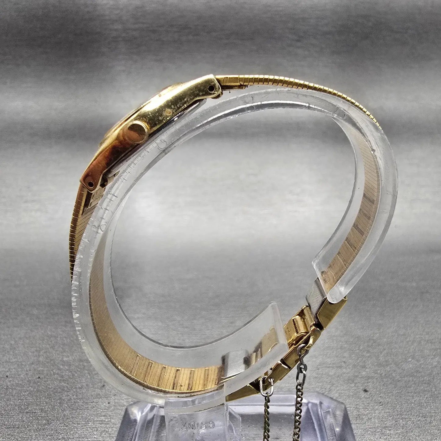 Seiko Watch Women 17mm Black Dial Gold Tone Oval 2Y00-0069 New Battery Vintage6