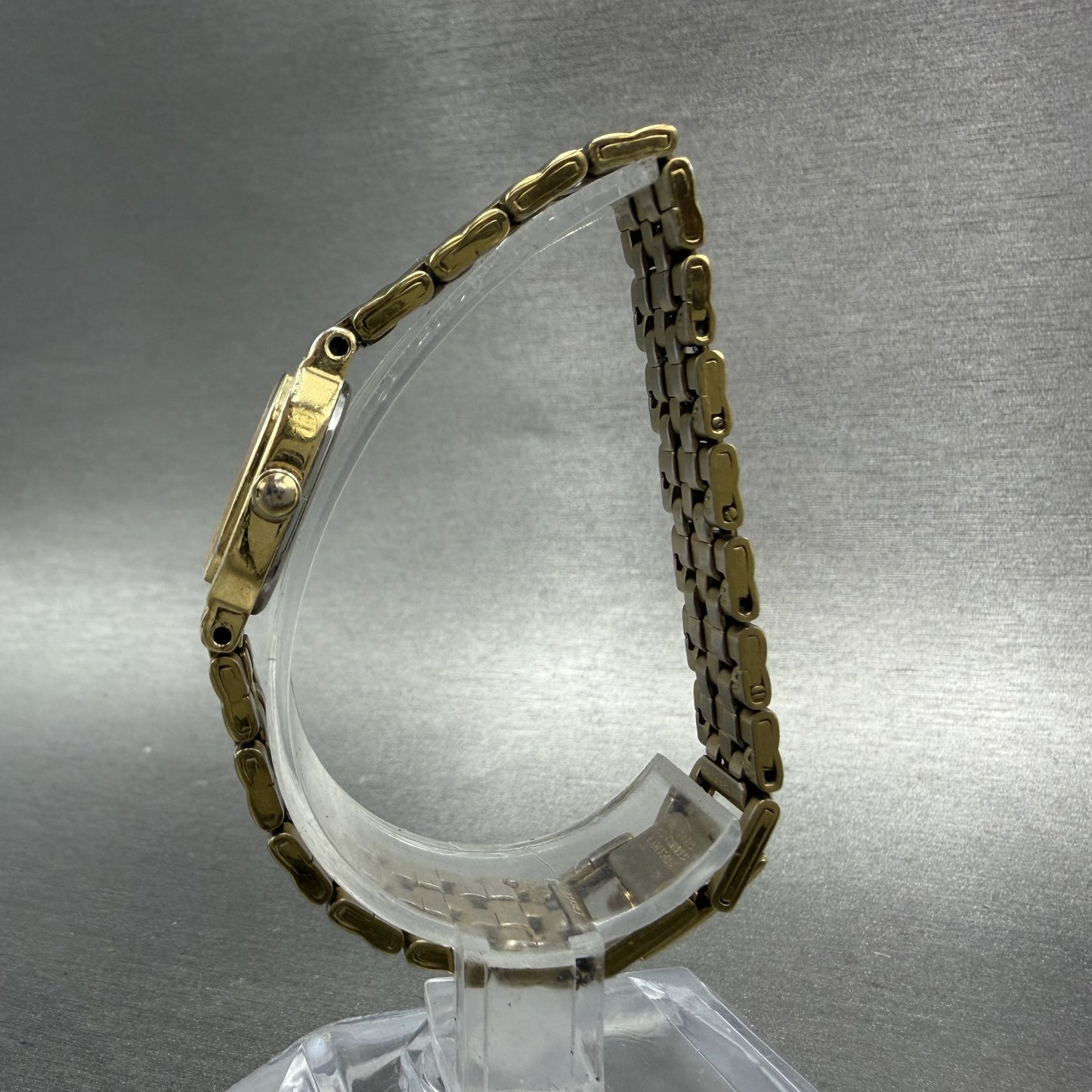 Seiko Tank Watch Women 16mm Champagne Dial Gold Tone 4n00-5249 New Battery ABC6