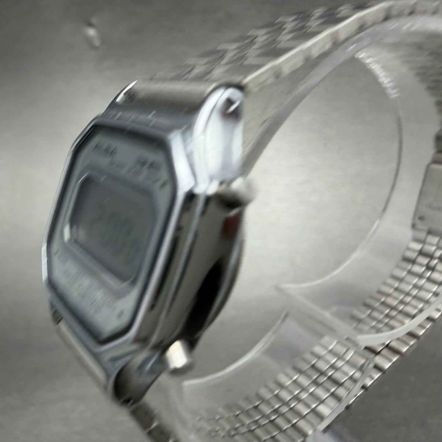 Seiko Alba Digital Watch Women 23mm Silver Tone Alarm Chrono READ!!!! New Batt2