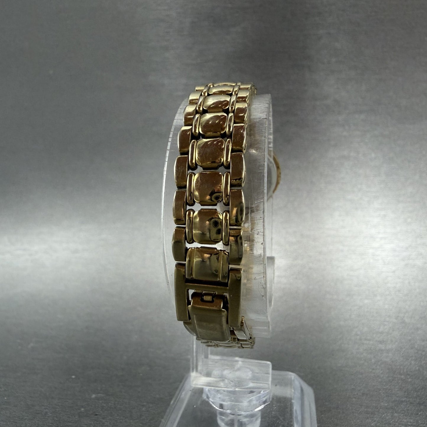 Seiko Watch Women 19mm Black Dial Gold Tone Round V401-0289 New Battery UIVCFDX7