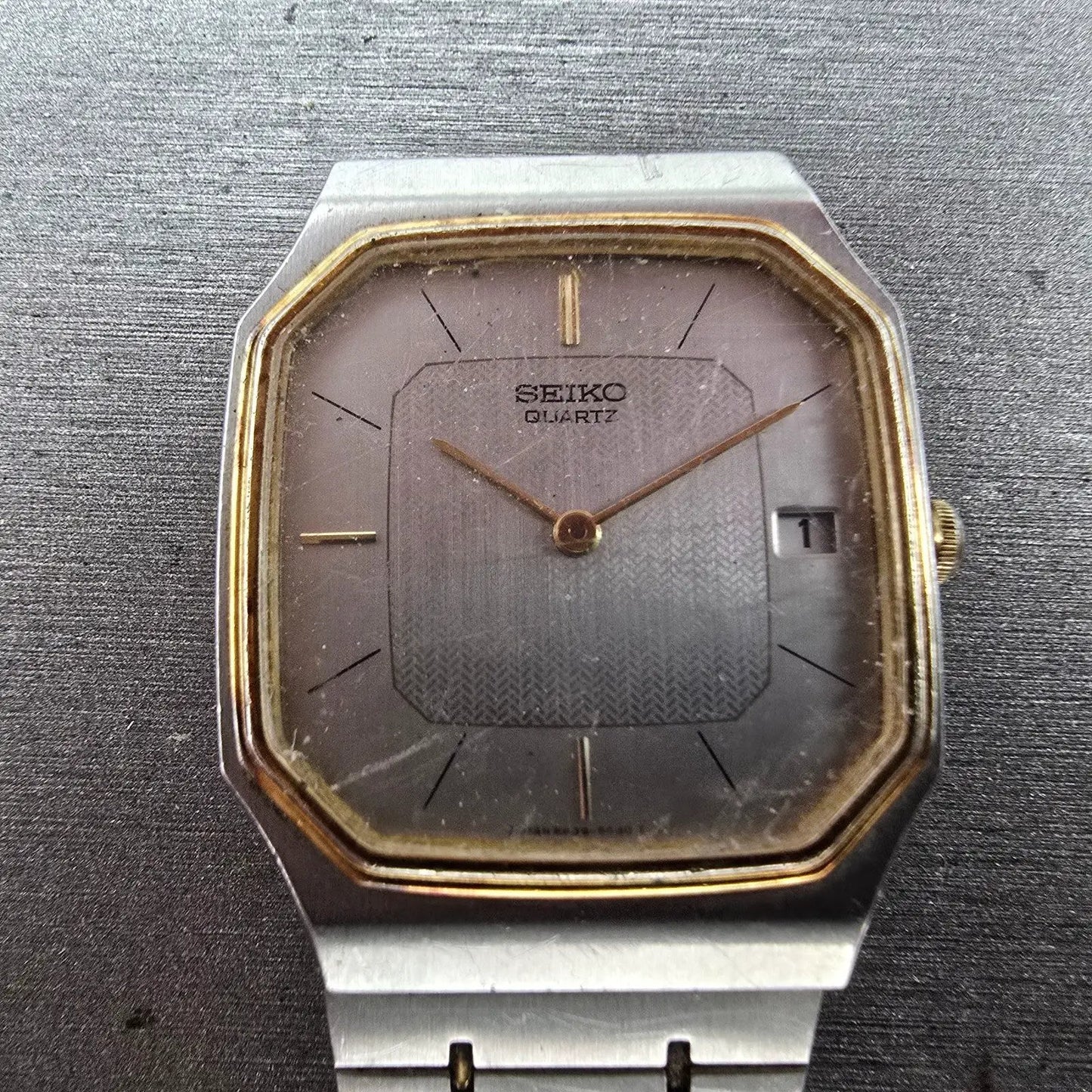 Seiko Watch Men 29mm Silver Dial Two Tone Date Octagon 6439-5039 PARTS Vintage2