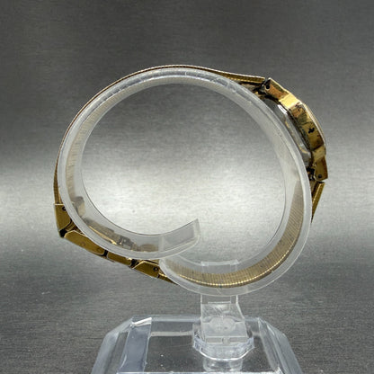 Seiko Watch Women 22mm Silver Dial Gold Tone Octagon 1421-5140 New Battery8
