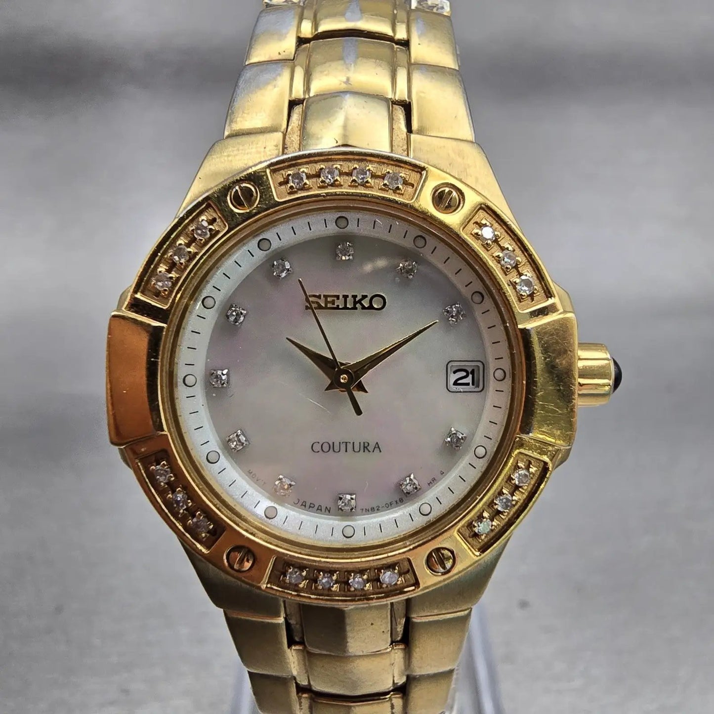 Seiko Coutura Watch Women 26mm MOP Dial Gold Tone Diamonds 7N82-0CG0 New Battery0