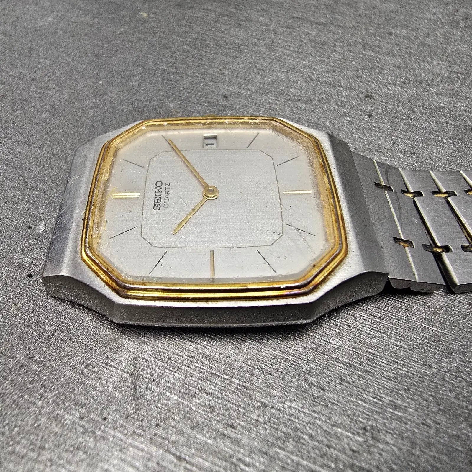 Seiko Watch Men 29mm Silver Dial Two Tone Date Octagon 6439-5039 PARTS Vintage6
