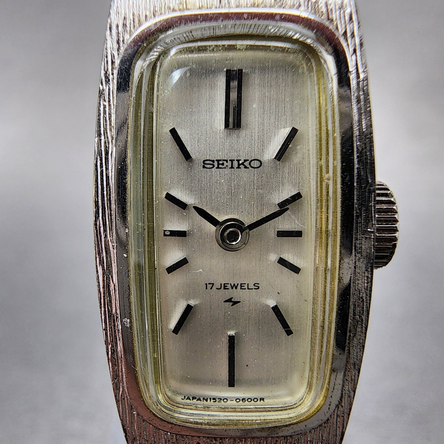 Seiko Tank Watch Women 14mm White Dial White Gold Plated Manual Wind Runs VTG1