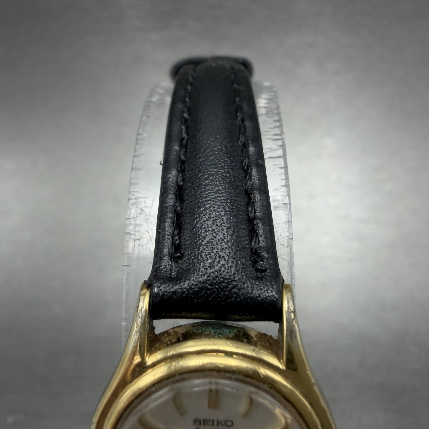 Seiko Watch Women 20mm Silver Dial Gold Tone Round 1421-0119 New Battery4