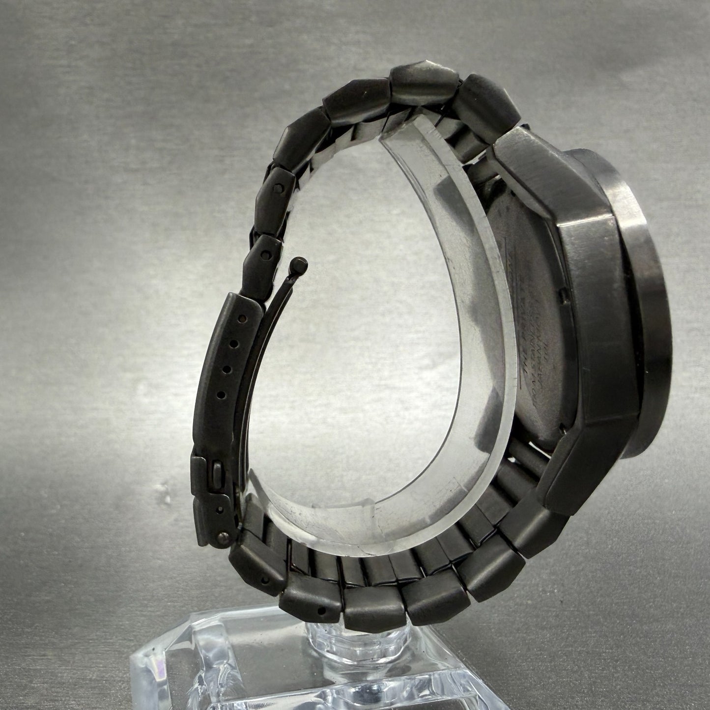 Nixon The Private Watch Men 42mm Black Dial Black Tone Round Bracelet new Batt8
