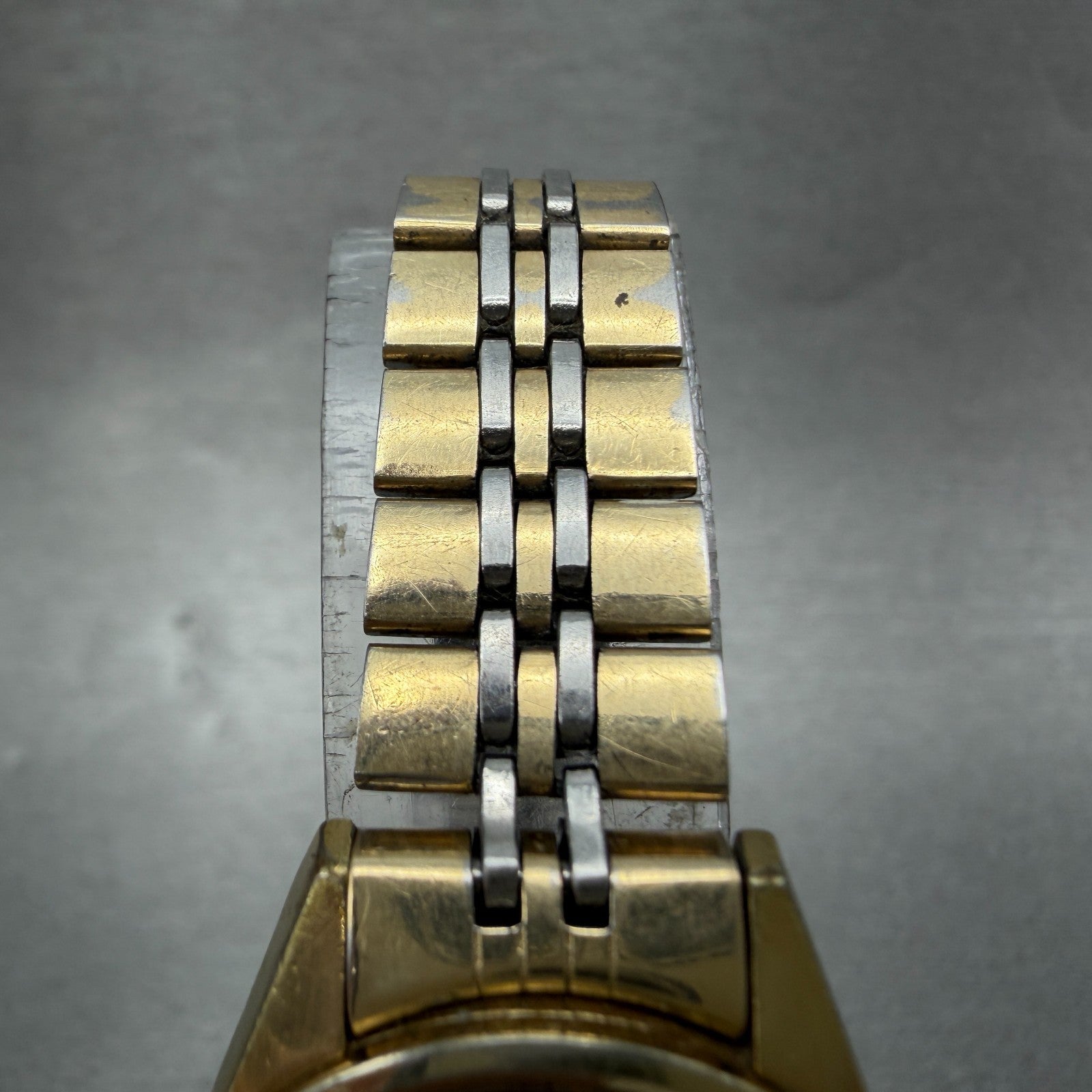 Seiko Automatic Watch Women 24mm Silver Dial Gold Tone Daydate 2906-0019 Runs4