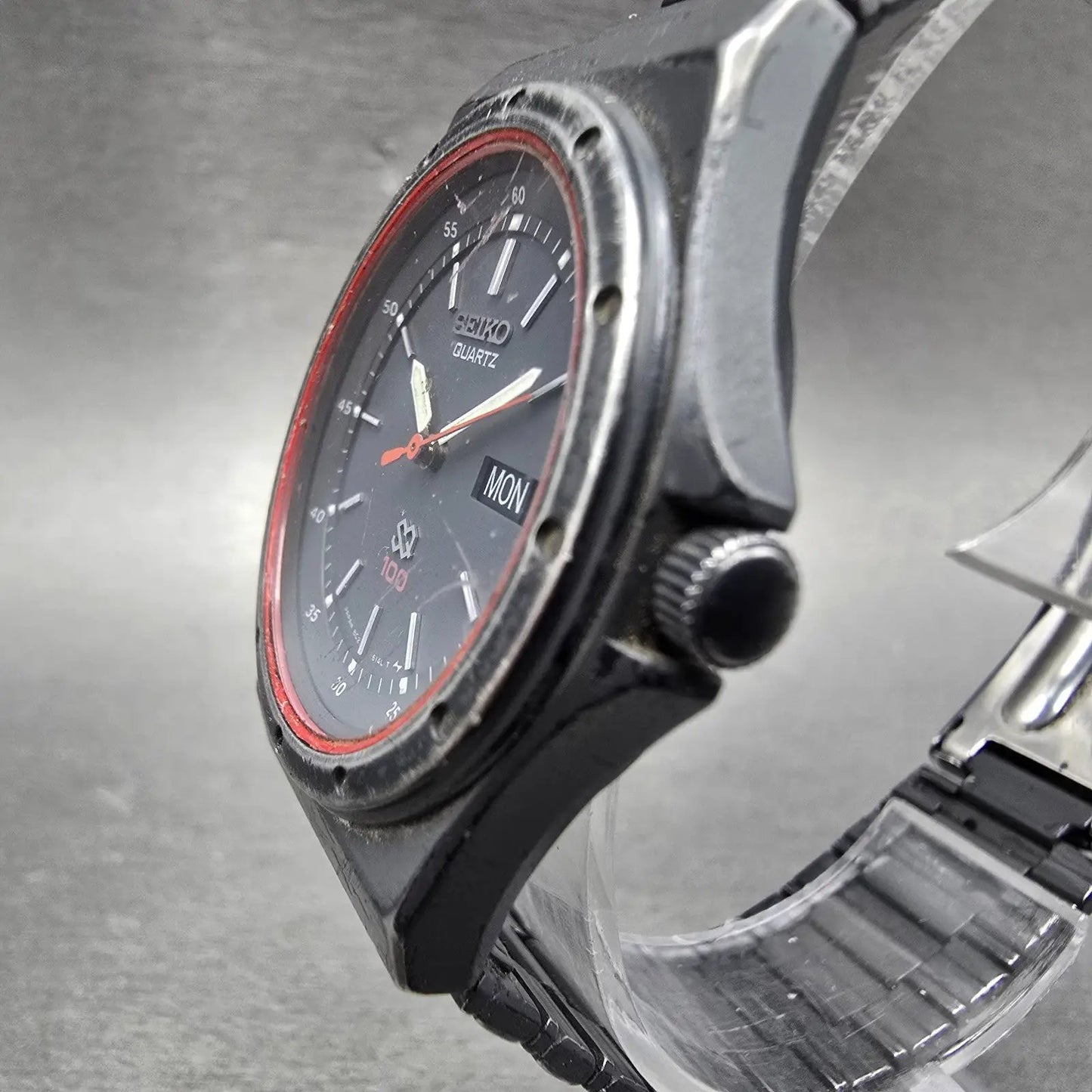 Seiko SQ Watch Men 34mm Black Dial black Tone Daydate Round 8C23-6080 PARTS VTG3