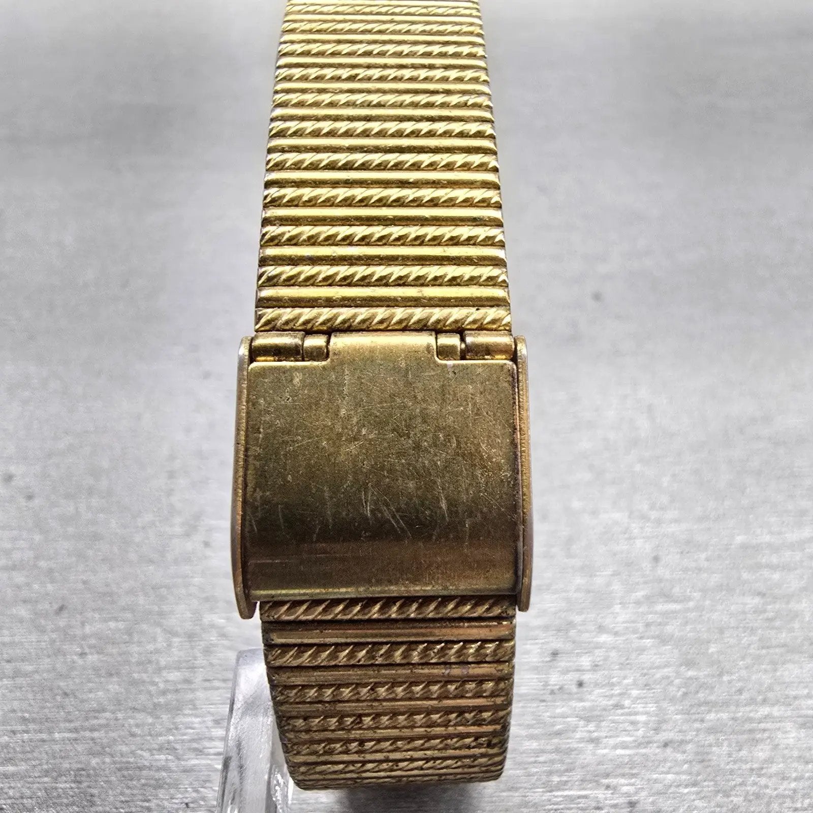 Bulova Watch Men 25mm Gold Dial Gold Tone Rectangle 92M45 New Battery Vintage7