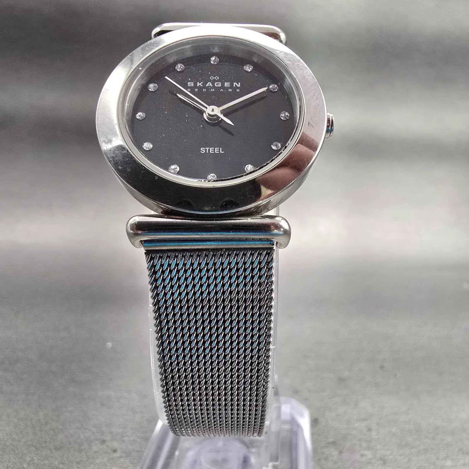 Skagen Watch Women 25mm Black Dial Silver Tone Round 107SSSBD New Batt5